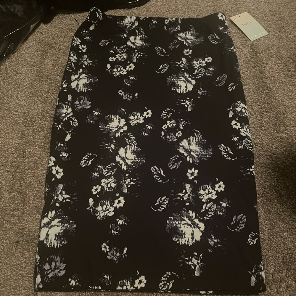 Brand NWT Printed Skirt